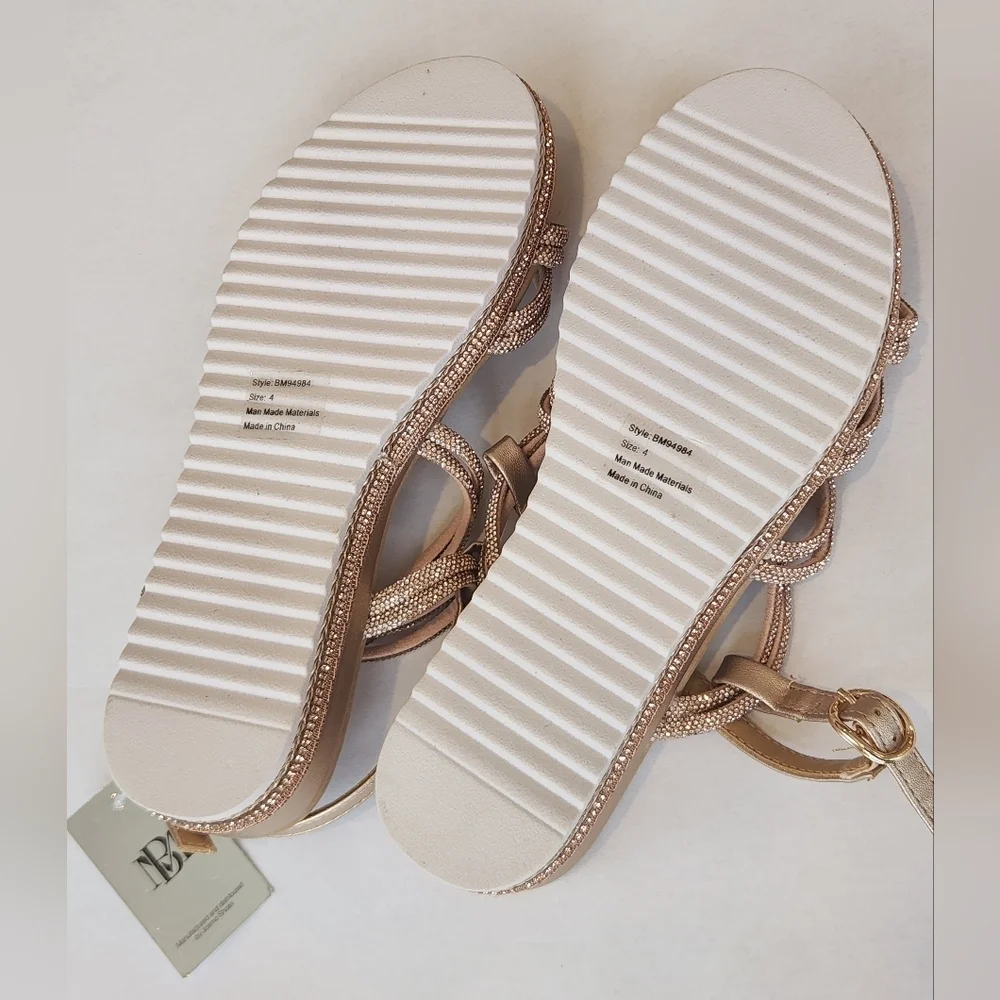 NEW! || BAGDLEY MISCHKA || Angela platform, rose gold, strappy sandals sz 4